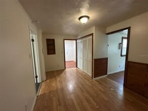 407 Poinsettia Rd in Daytona Beach, FL - Building Photo - Building Photo