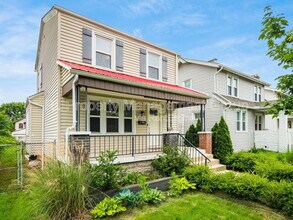 669 Sheldon Ave in Columbus, OH - Foto de edificio - Building Photo