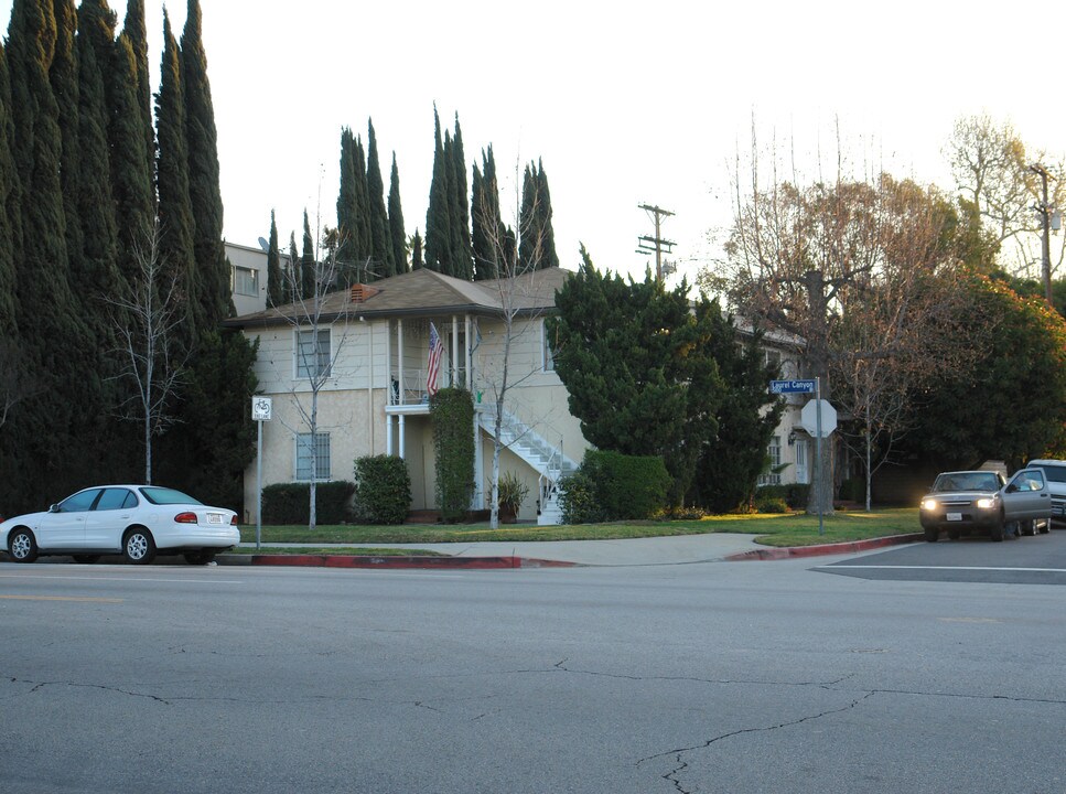 5100 Laurel Canyon Blvd in Valley Village, CA - Building Photo