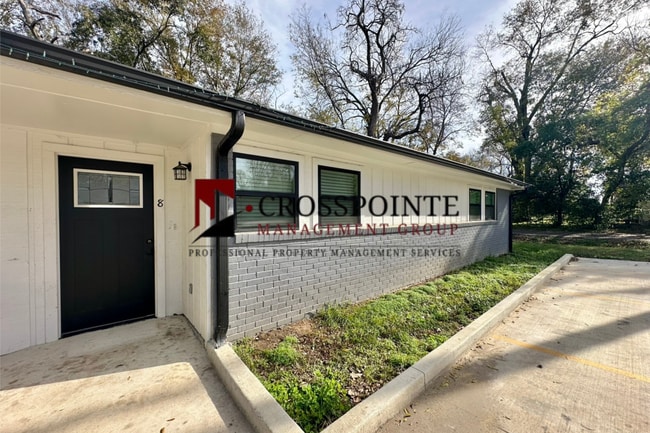 300 Pecan St in Gilmer, TX - Building Photo - Building Photo