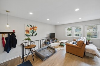 24 Cooper Dr in Boonton, NJ - Building Photo - Building Photo