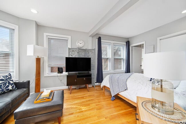 2 Holden Ct in Boston, MA - Building Photo - Building Photo