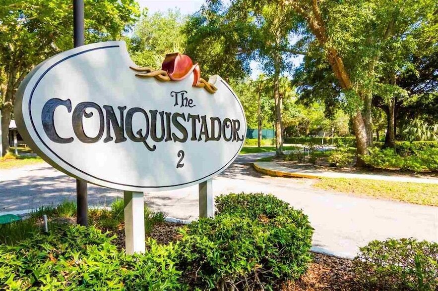 4 Santiago Ct in St. Augustine, FL - Building Photo