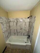 2234 Worton Blvd, Unit Apt 2 in West Mifflin, PA - Building Photo - Building Photo