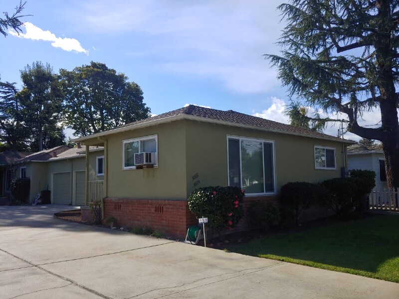 1002 Hudson St in Redwood City, CA - Building Photo