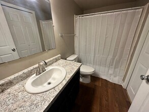 1409 Shallow Brook-Unit -1409B in Tallahassee, FL - Building Photo - Building Photo
