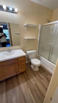 7816 Comal St photo'