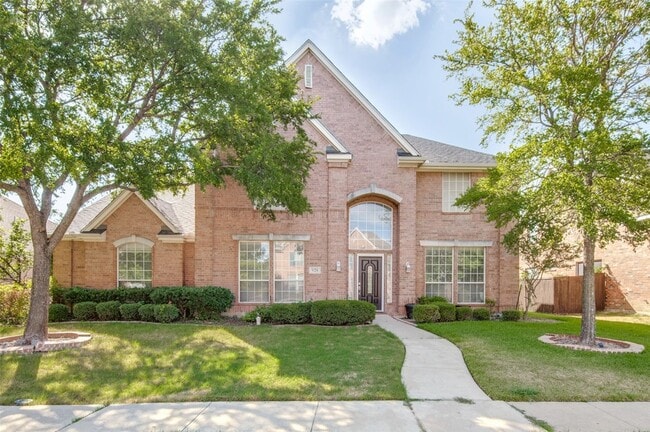property at 928 Hidden Hollow Ct