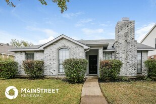 4116 O B Crowe Dr in Dallas, TX - Building Photo