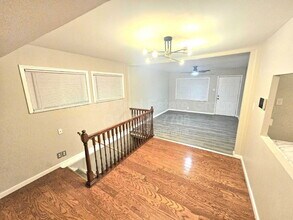 241 Grampian Rd in St. Louis, MO - Building Photo - Building Photo