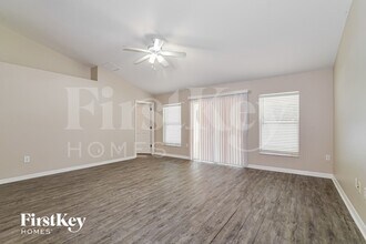 4717 Huron Bay Cir in Kissimmee, FL - Building Photo - Building Photo