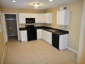 512 White Oak St in Allen, TX - Building Photo - Building Photo