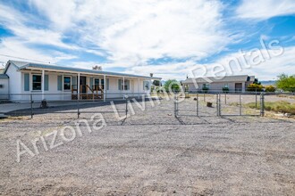 2303 Red Rock Rd in Bullhead City, AZ - Building Photo - Building Photo