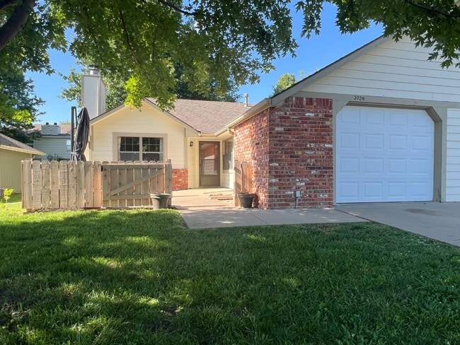 3726 Pinnacle Ct in Lawrence, KS - Building Photo - Building Photo