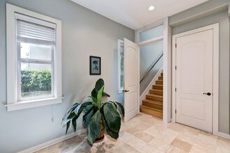 2027 Butler Ave in Los Angeles, CA - Building Photo - Building Photo