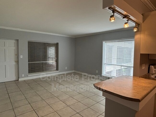 55 Hanover Cir in Birmingham, AL - Building Photo - Building Photo