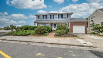 108 S Newark Ave in Ventnor City, NJ - Building Photo