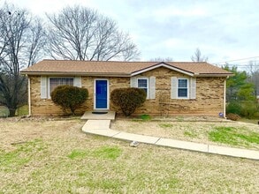 2707 Dove Ct in Clarksville, TN - Building Photo - Building Photo