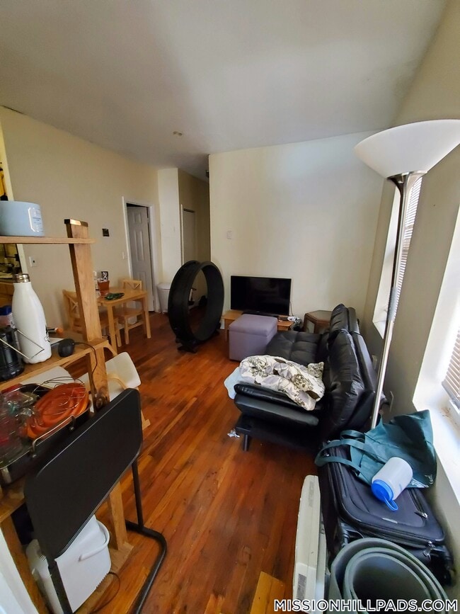 888 Huntington Ave in Boston, MA - Foto de edificio - Building Photo