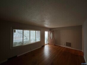 4017 Summerhill Pl NW in Huntsville, AL - Building Photo - Building Photo