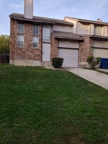 7921 Santa Catalina in San Antonio, TX - Building Photo