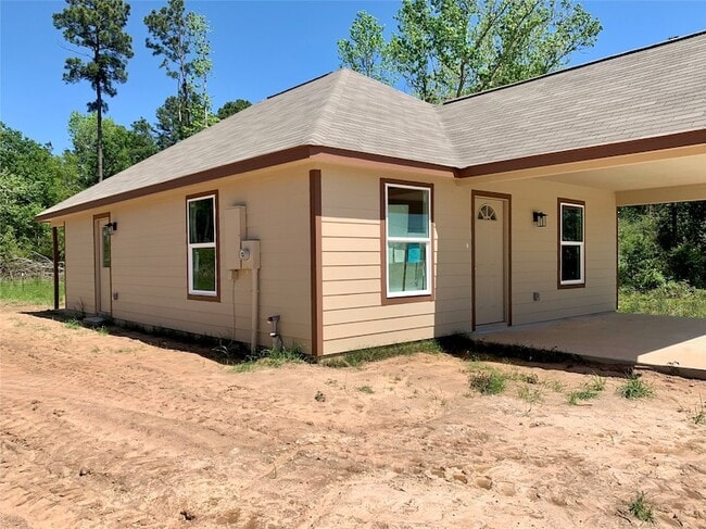 740 County Rd 2269 in Cleveland, TX - Building Photo - Building Photo