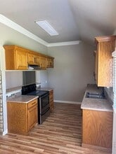 600 Reynolds Rd in Godley, TX - Building Photo - Building Photo