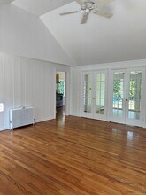 67 Grove Point in Westport, CT - Building Photo - Building Photo