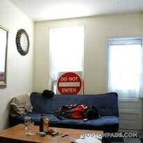 220 Hanover St in Boston, MA - Building Photo