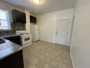 7528 S Peoria St in Chicago, IL - Building Photo - Building Photo