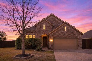 4201 Oak Bluff Dr in Melissa, TX - Building Photo