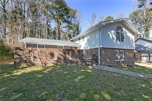 1038 Seven Springs Cir NE in Marietta, GA - Building Photo - Building Photo