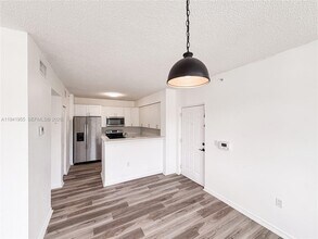 2080 W Preserve Way in Miramar, FL - Foto de edificio - Building Photo