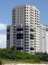 Windsor at Bay Colony in Naples, FL - Foto de edificio - Building Photo