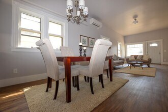 3617 SE Morrison St in Portland, OR - Building Photo - Building Photo