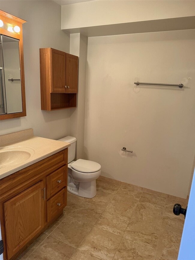 57 Stewart Ave in Huntington, NY - Building Photo - Building Photo
