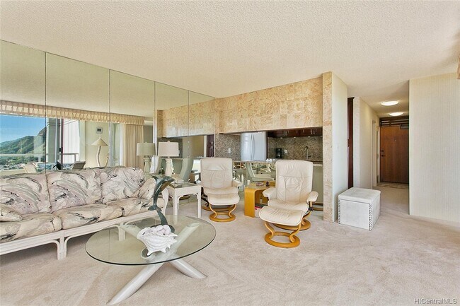 2600 Pualani Way, Unit #2705 in Honolulu, HI - Building Photo - Building Photo