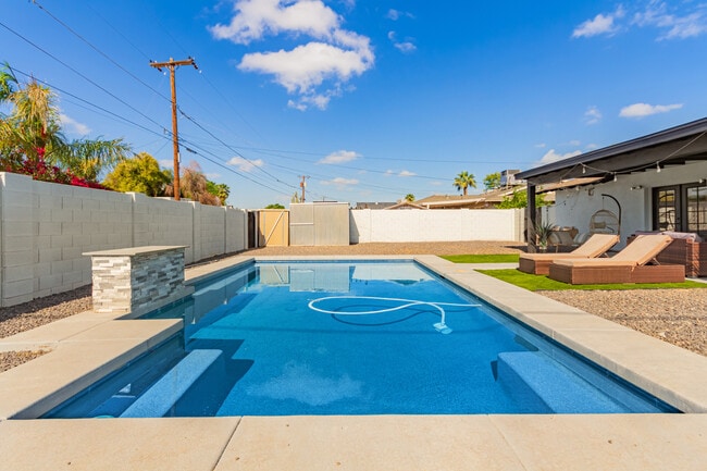 8547 E Roanoke Ave in Scottsdale, AZ - Building Photo - Building Photo