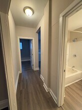 340 Academy St, Unit 1 in Carnegie, PA - Foto de edificio - Building Photo