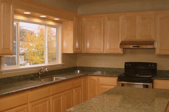 2850 McGee Ave in Berkeley, CA - Building Photo - Building Photo