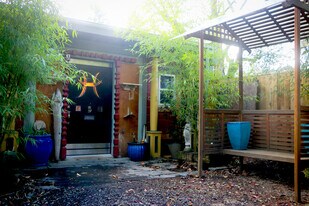 5100 NE Going St, Unit Bamboo Studio