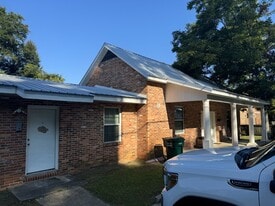 630 Newton Ave in Ozark, AL - Building Photo