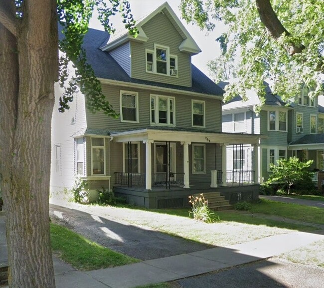 property at 293 Dartmouth St