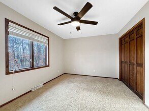 17305 6th Ave N in Minneapolis, MN - Building Photo - Building Photo