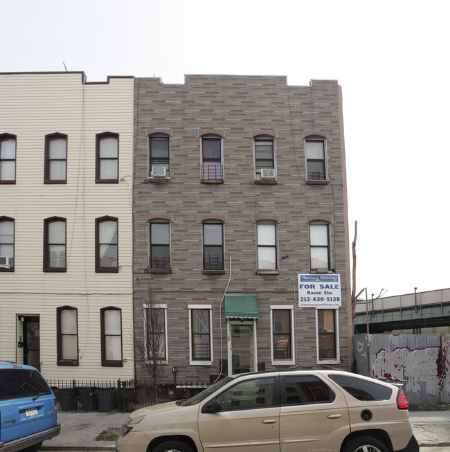 208 Himrod St in Brooklyn, NY - Building Photo - Building Photo