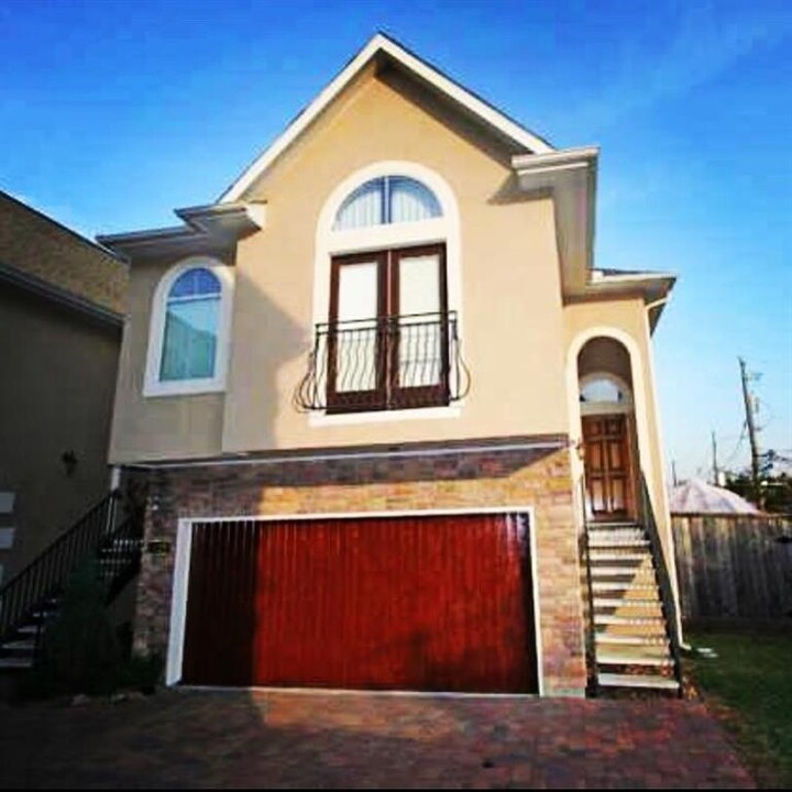 5228 Washington Ave in Houston, TX - Foto de edificio