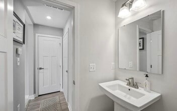 2407 Marsh Point in Hyattsville, MD - Building Photo - Building Photo