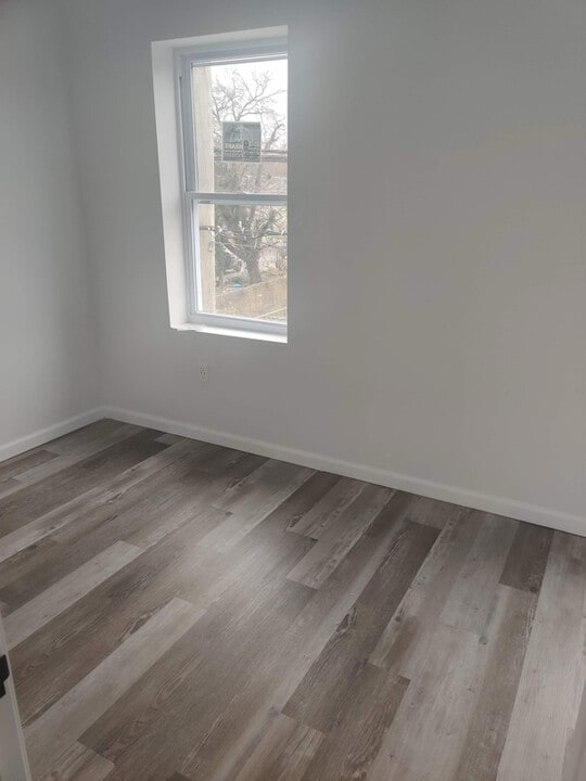 2409 N 17th St in Philadelphia, PA - Building Photo