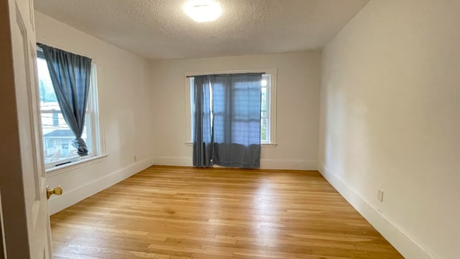 property at 18 Bradbury St