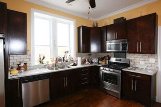 2618 W Thomas St, Unit 3C in Chicago, IL - Foto de edificio - Building Photo